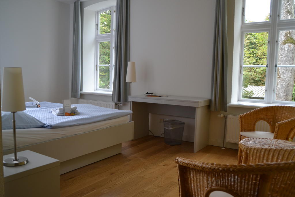 Christian Jensen Kolleg Und Gaestehaeuser Breklum Habitación foto